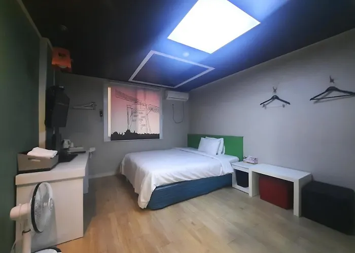 Z Daeyeon Мотель *